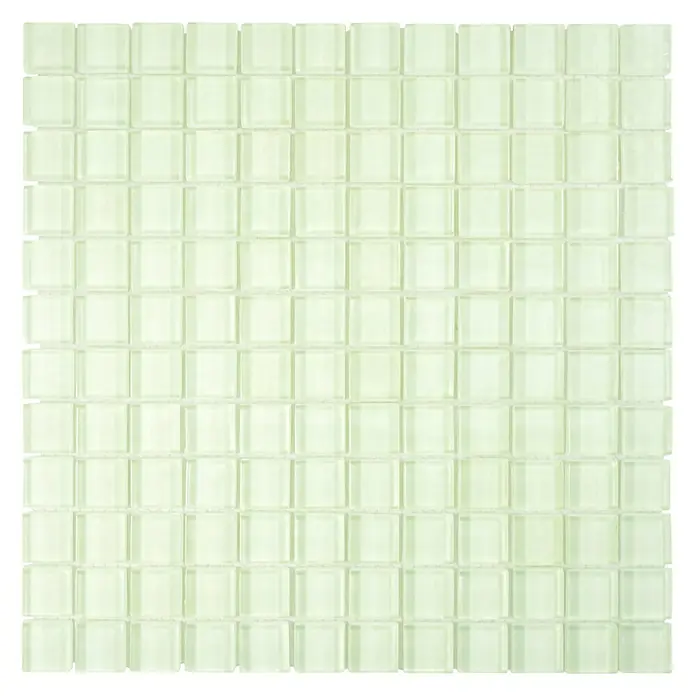 Mosaikfliese Quadrat Crystal XCM 8SE09 - 30 x 30 cm, Weiß, Glänzend - Nahaufnahme eines Musters aus hellgrünen quadratischen Glasmosaikfliesen auf einem Netzträger, ideal für Küche oder Bad.