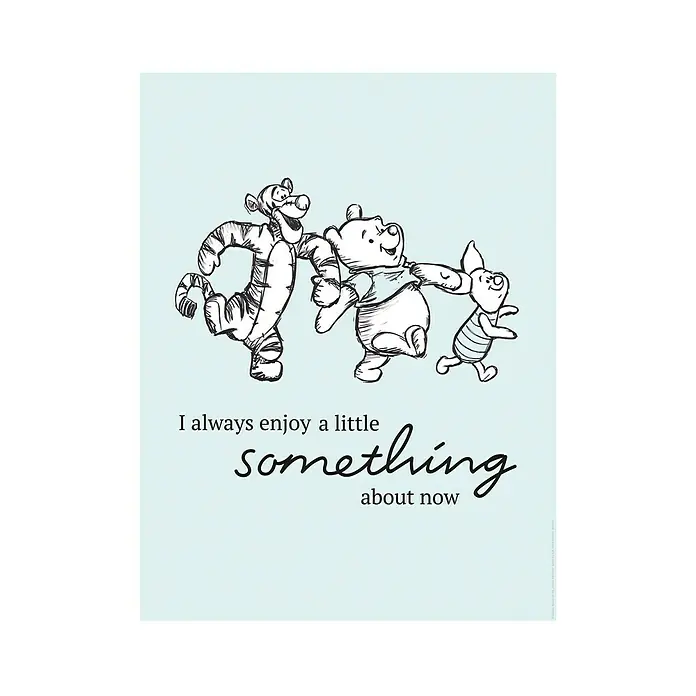 Komar Disney Edition 4 Poster Winnie Pooh Little Something - Disney, B x H: 50 x 70 cm - Winnie Puuh, Ferkel und Tigger-Wandkunst. Eine süße Illustration, die in jedem Raum eine gemütliche und spielerische Atmosphäre schafft.