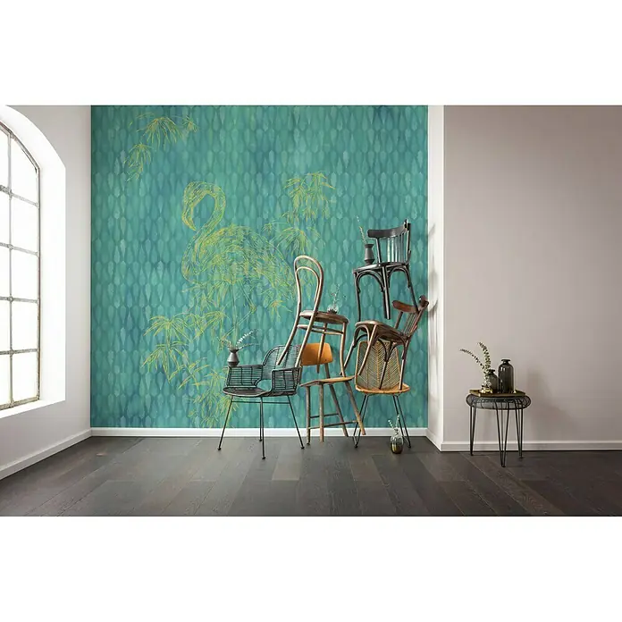Komar Infinity Fototapete Wild Flamingo - 2 -tlg., B x H: 200 x 250 cm, Vlies - Einrichten mit Stil: Das Foto zeigt eine Wandtapete mit exotischem Flamingo- und Bambusmuster, die jedem Raum eine besondere Note verleiht.