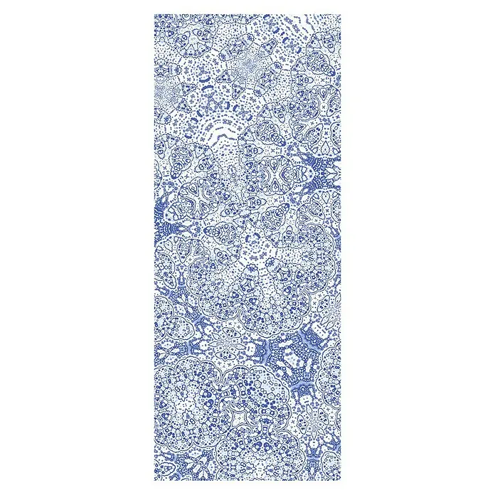 Komar Infinity Fototapete Suprabatic Panel - 1 -tlg., B x H: 100 x 250 cm, Vlies - Blau-weißes, detailreiches Muster, das an traditionelle Delfter Keramik erinnert. Ein zeitloses und elegantes Design.
