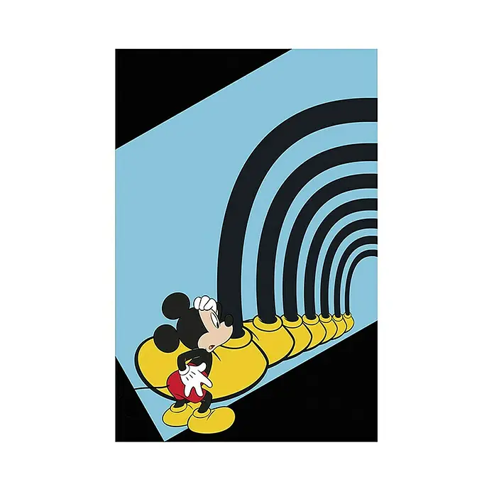 Komar Disney Edition 4 Poster Mickey Mouse Foot Tunnel - Disney, B x H: 50 x 70 cm - Helles Bild von Micky Maus vor einem Tunnel aus Bögen. Der Hintergrund ist blau und schwarz, die Figur Micky Maus trägt gelbe Schuhe.