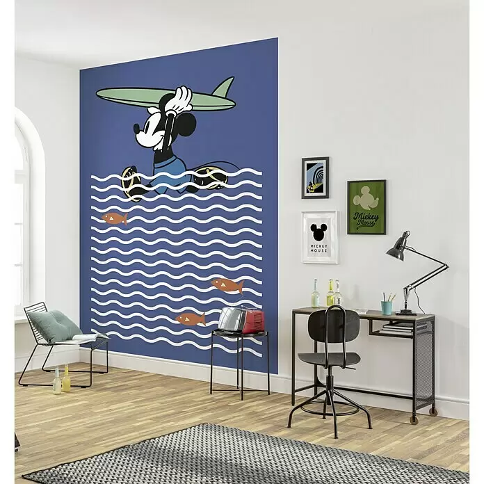 Komar Disney Edition 4 Fototapete Mickey Gone Surfin´ - 4 -tlg., B x H: 200 x 280 cm, Vlies - Stimmungsaufnahme