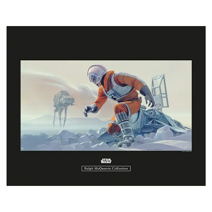 Komar Star Wars Poster RMQ Hoth Battle Pilot - Star Wars, B x H: 50 x 40 cm - "Star Wars" Ralph McQuarrie Collection: Atemberaubende Illustration eines Rebellenpiloten auf Hoth mit einem AT-AT im Hintergrund.
