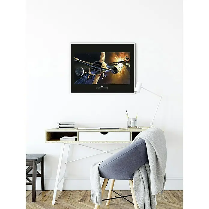 Komar Star Wars Poster RMQ Endor Orbit War - Star Wars, B x H: 70 x 50 cm - Poster mit Star Wars-Motiv, das ein X-Wing im Kampf zeigt. Ideal für Fans des Weltraumepos.