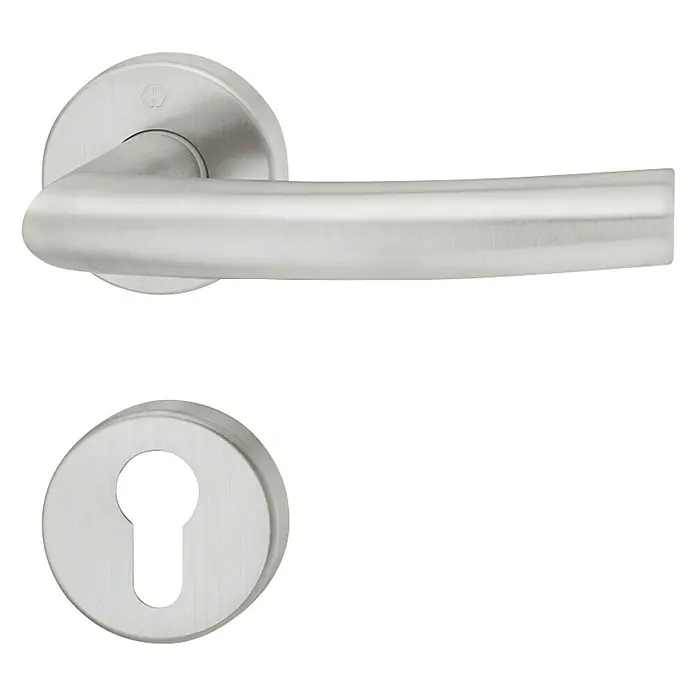 Häfele Drückergarnitur 5 - Stärke Tür: 38 mm - 42 mm, Edelstahl, Gebogen, Profilzylinder - Silberner Türgriff und Schlüssellochabdeckung auf schwarzem Hintergrund. Elegantes und modernes Design für Ihr Zuhause.