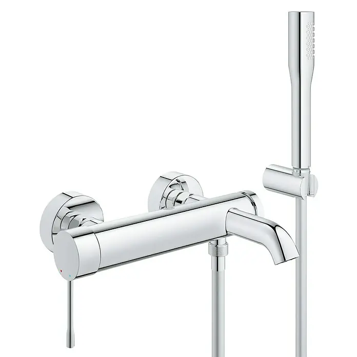 Grohe Essence Badewannenarmatur - Ausladung Armatur: 193 mm, Chrom, Glänzend, Handbrause - Nahaufnahme einer eleganten Hansgrohe Armatur. Die Armatur glänzt mit ihrem Chromfinish und modernem Design. Ideal für jedes Badezimmer.