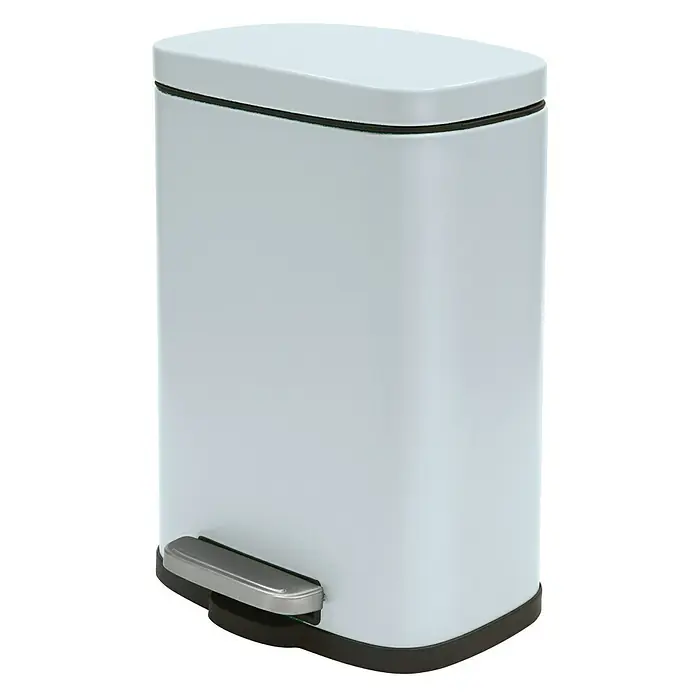 Spirella Cubo con pedal Akira - 5 l, Acero inoxidable, Azul claro - Elegante cubo de basura a pedal azul claro con tapa ovalada y pedal cómodo para una gestión higiénica de residuos en el baño.