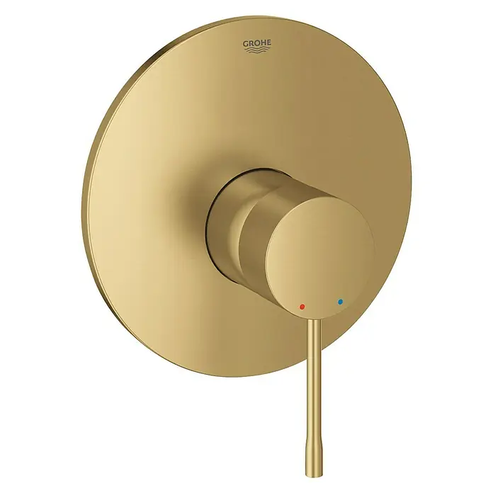 Grohe Essence UP-Brausearmatur - Cool Sunrise, Matt - Nahaufnahme einer GROHE Armatur in gebürstetem Gold mit Hebel, die Eleganz und Funktionalität für moderne Badezimmer vereint.