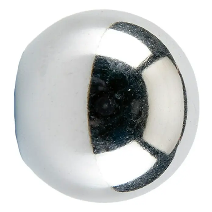 Tapa final Esfera - Cromo, 2 ud. - Primer plano de una bola metálica plateada brillante, capturando luz y reflejos.