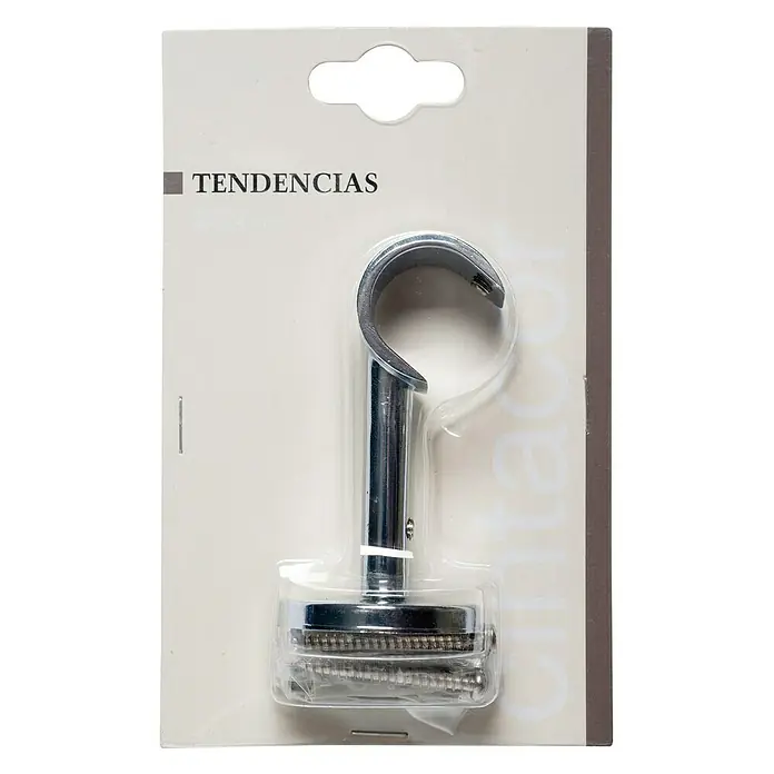 Soporte de techo Tendencias - Cromo, Largo: 7,8 cm - Primer plano de un soporte de barra de cortina con acabado cromado de la marca "Tendencias", empaquetado en un embalaje de venta al por menor.
