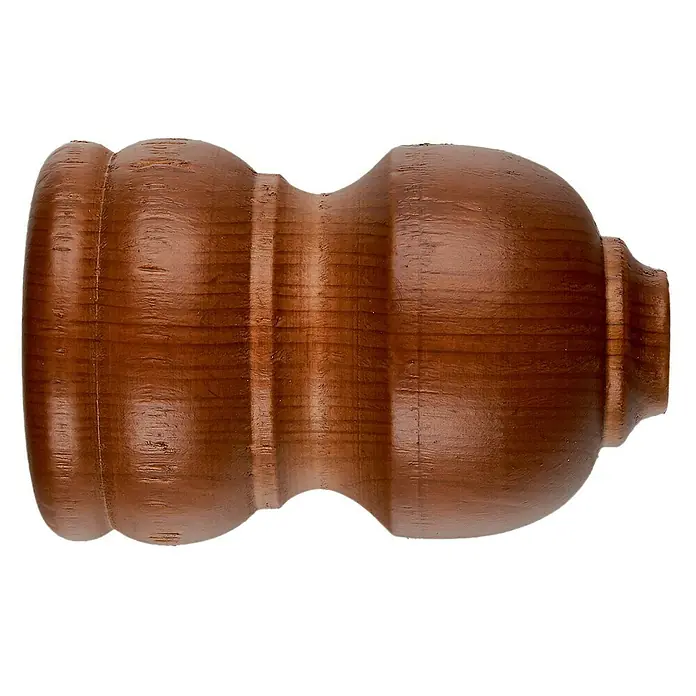Tapa final Ideas wood Classic - Cedro, 2 ud. - Primer plano de un pomo de madera marrón ornamentado. Detalle de la veta y diseño clásico, adecuado para muebles o decoración.