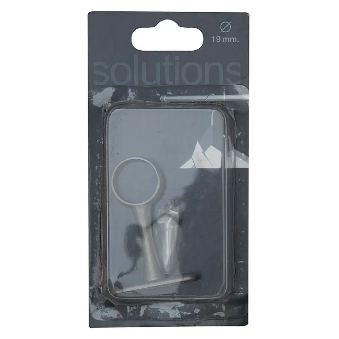 Soporte de pared central Solutions - L x An x Al: 6,2 x 2,4 x 1 cm, Diámetro: 19 mm, Metal, Gris - Un paquete de soportes para barras de cortina, de 19 mm de diámetro, en un embalaje negro que muestra "solutions".