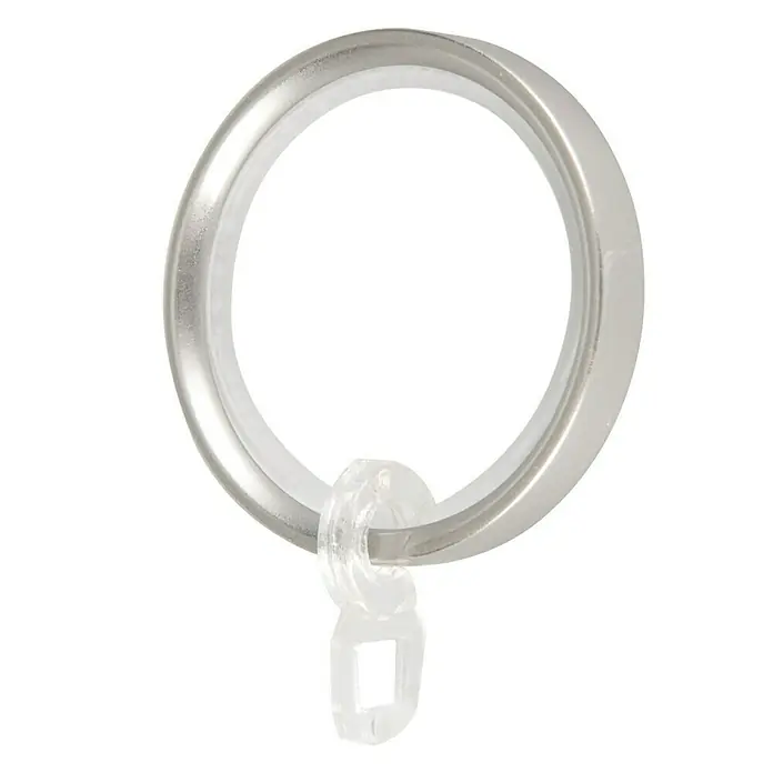 Anilla para cortinas Tendencias - 10 ud., Diámetro: 22 mm, Plateado - Primer plano de un anillo de cortina metálico con un inserto de plástico transparente, diseñado para un movimiento suave.