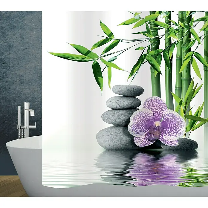 Diaqua Duschvorhang Spa - B x H: 120 x 200 cm, Textil, Farbig - Badezimmer-Szene mit einem weißen Bad, Bambus, Steinen und einer lila Orchidee für eine entspannende Atmosphäre.