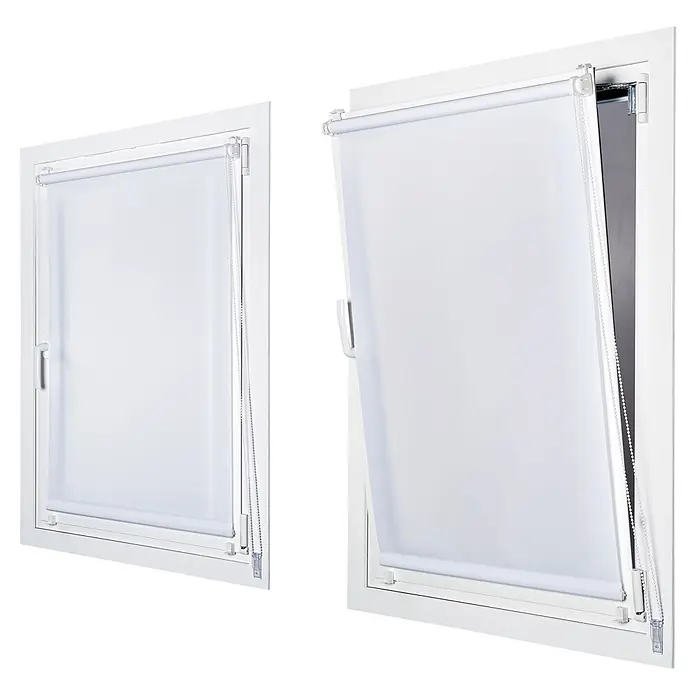 Estor enrollable Clip&Fix - An x Al: 45 x 180 cm, Blanco nieve - Ventana con persianas enrollables blancas, una cerrada, una abierta, la versátil solución de sombreado.