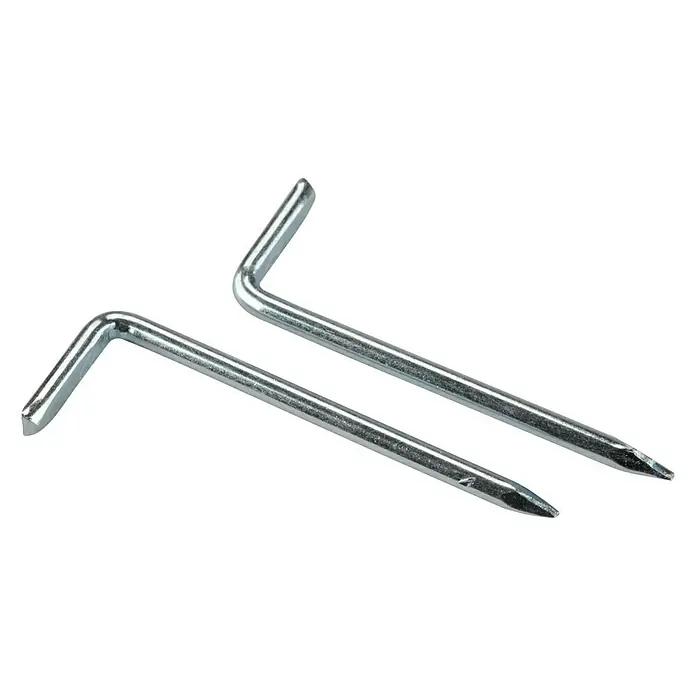 Voltomat Hakennägel - Ø x L: 3 x 50 mm, Stahl, Galvanisch verzinkt, 25 Stk. - Zwei silberne Zeltnägel mit abgewinkelten Enden zum sicheren Befestigen im Boden. Ideal für Camping und Outdoor-Aktivitäten.