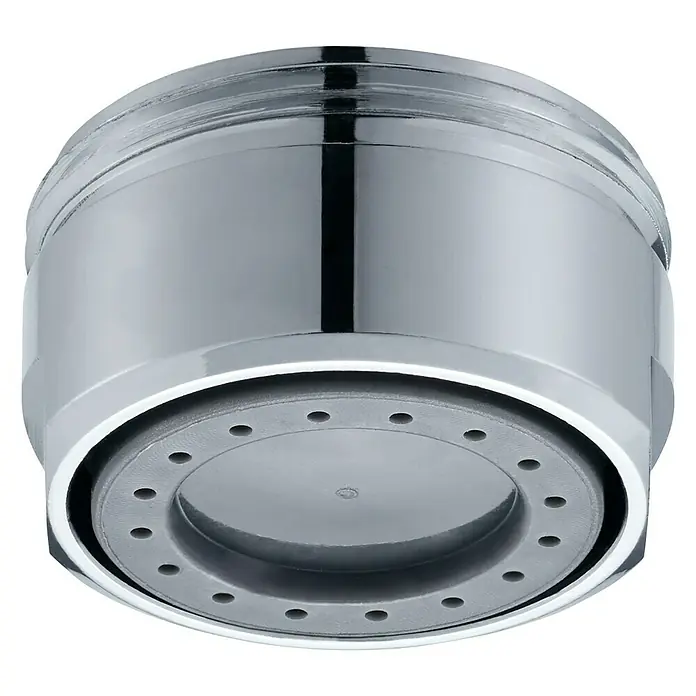 Neoperl Strahlregler Mikado - M24, 1 Stk., Verchromt - Nahaufnahme eines Wasserhahnaufsatzes mit mehreren Auslässen, glänzendes Chromfinish, modernes Design.