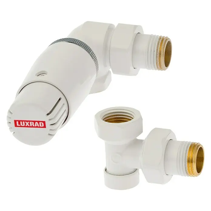Admiral Thermostatventil-Set - Winkeleck Links, Weiß - Nahaufnahme von zwei Luxrad-Heizkörperventilen, weiß, mit Thermostatkopf und T-Stück-Design.