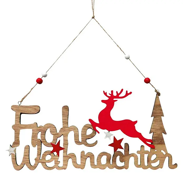 Dekoelement Schild "Frohe Weihnachten" - Braun, Rot, Holz - Weihnachtsdeko: "Frohe Weihnachten"-Schriftzug aus Holz mit rotem Rentier, Sternen und Baum, aufgehängt an einer Kordel mit roten und weißen Perlen.