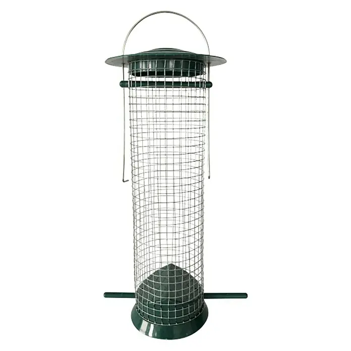 Windhager Vogelfutterhaus - L x B x H: 10 x 14 x 26 cm, Grün, Metall - Ein detailreiches Bild eines grünen Vogelfutterspenders mit Drahtgitter, ideal für Wildvögel im Garten.