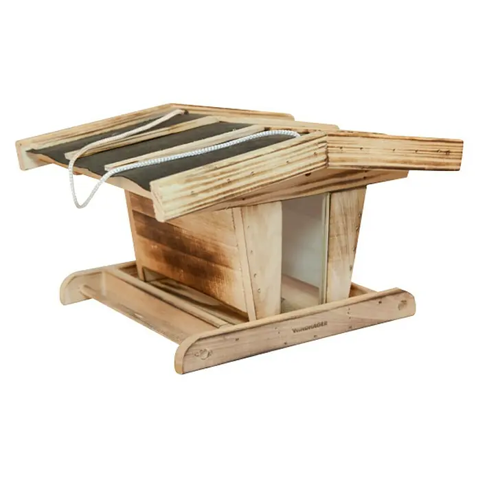 Windhager Vogelhaus - 31,5 x 24,5 x 19,5 cm, Holz, Natur - Dieses Bild zeigt ein Vogelhaus aus Holz mit einem schwarzen Dach und einer weißen Schnur zum Aufhängen, das eine rustikale Optik bietet.