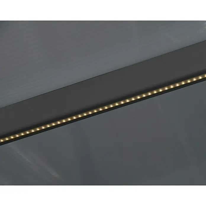 Terrassenüberdachung Tuscany LED - B x T: 425 x 300 cm, Anthrazitgrau, Polycarbonat, Transparent - Detailaufnahme einer warmweißen LED-Leiste, die stimmungsvolles Licht spendet und moderne Akzente setzt. Ideal für indirekte Beleuchtung.