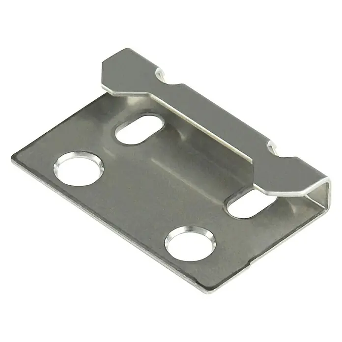 Kovalex Anfangs- & End-Clip - 10 Stk. - Nahaufnahme einer Metallbefestigung mit Löchern und einem Haken. Ideal für Möbel oder Konstruktionen, robust und präzise gefertigt.