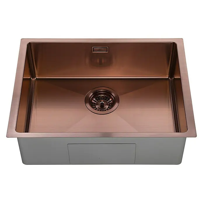 Fregadero encastrable Venus - 44 x 54 cm, Acero inoxidable, Rosa, Mate - Primer plano de un fregadero moderno con aspecto de cobre, diseño elegante y desagüe.