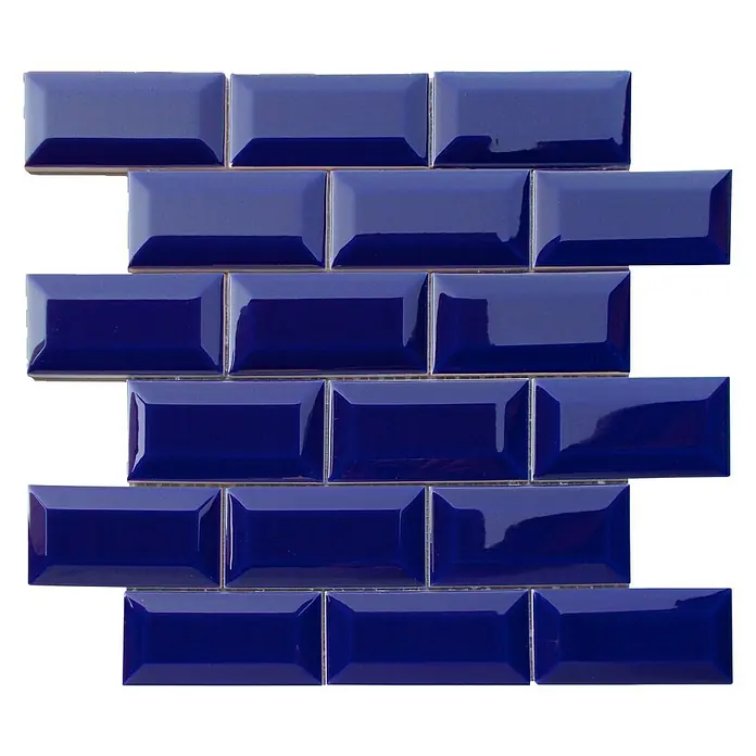 Malla mosaico Mini-Metro - 30 x 30 cm, Cobalto, Brillante - Azulejos tipo metro azul oscuro brillante con bordes redondeados, creando un diseño de pared elegante y moderno.