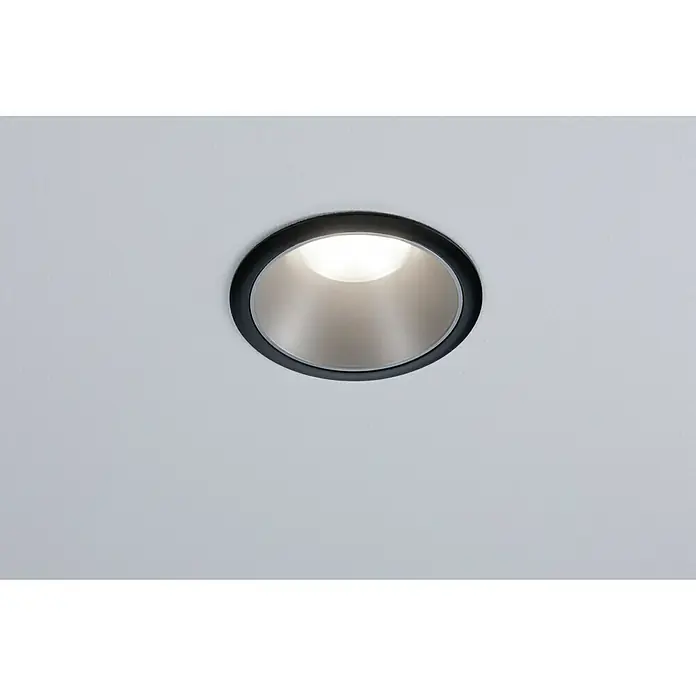 Paulmann LED-Einbauleuchte Cole - 19,5 W, Schwarz/Silber, Warmweiß, 3 Stk. - Einbauleuchte mit schwarzem Rand in einer weißen Decke. Das Licht ist hell und zentriert.