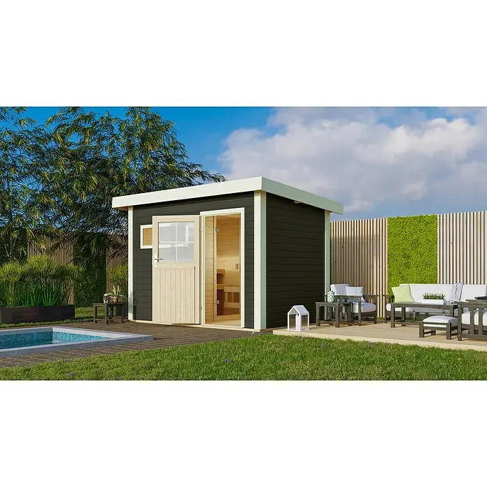 Karibu Saunahaus Suva 1 - Mit 9 kW Bio-Ofen mit externer Steuerung, Terragrau/Weiß, L x B x H: 196 x 337 x 228 cm - Ein modernes Gartenhaus mit offenstehender Holztür, neben einem kleinen Pool und einer Sitzgruppe, ideal für den Garten.