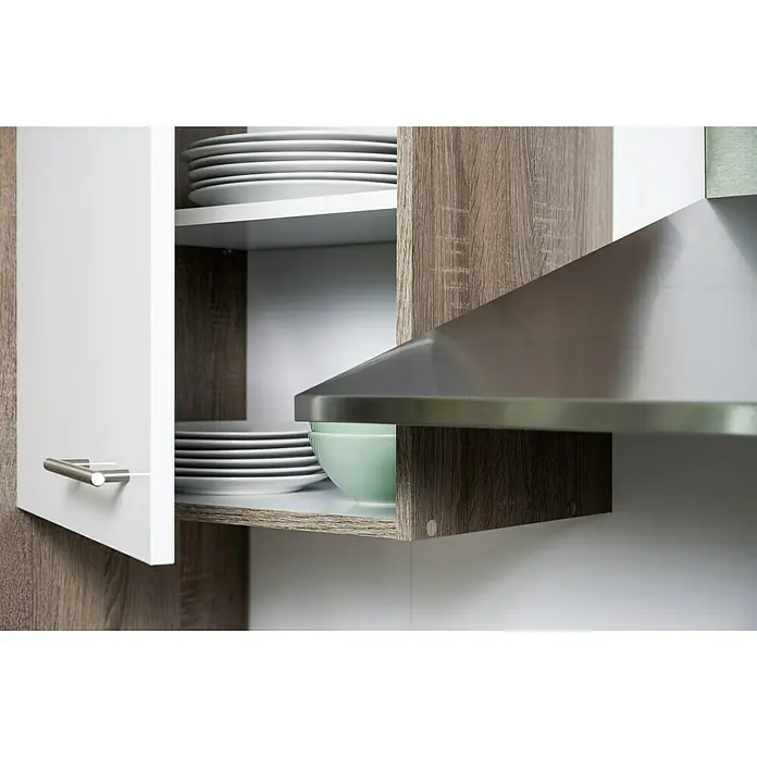 Respekta Winkelküche Oliver - B x T: 310 x 172 cm, Grau, Mit Elektrogeräten - Detailaufnahme von Küchenschränken mit Geschirr und einer Dunstabzugshaube. Elegantes Design und praktische Küchenausstattung.