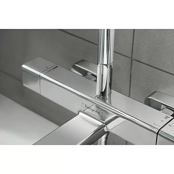 Hansgrohe Croma E Sistema de ducha - Con grifo termostático, Distancia entre orificios: 80 cm - 90 cm, Número de tipos de chorro: 4 ud., Cromo - Grifo termostático de ducha Hansgrohe cromado con controles de temperatura y caudal, incluyendo marca de 40°C.