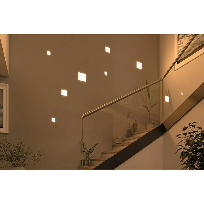 Paulmann LED-Panel Veluna VariFit - 8,5 W, L x B x H: 12,5 x 12,5 x 3,1 cm, Satin, Warmweiß, 3.000 K - Wandleuchten mit LED-Beleuchtung erhellen stilvoll ein Treppenhaus und sorgen für ein modernes Ambiente im Raum.