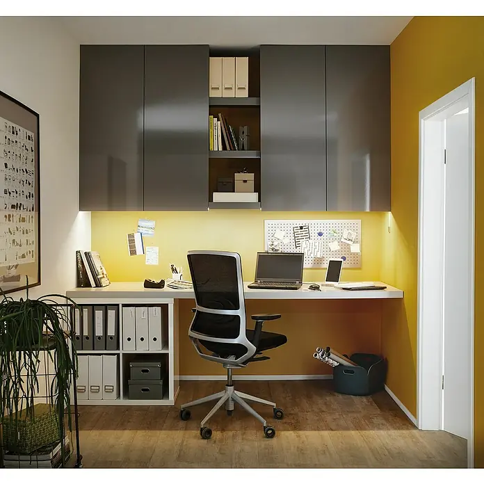 Paulmann MaxLED Dimm- & Schaltcontroller Touch Switch - Silber, 144 W - Ein moderner Arbeitsplatz mit einem ergonomischen Bürostuhl, Stauraum und Regalen, ideal für ein effizientes Homeoffice.