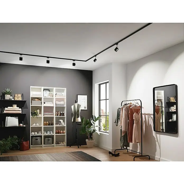 Paulmann URail LED-Spot Tubo - 4,5 W, L x B x H: 10,5 x 4,2 x 18,6 cm, Schwarz, Warmweiß - Ein begehbarer Kleiderschrank mit variablen Schienenstrahlern sorgt für ein elegantes Erscheinungsbild und eine optimale Ausleuchtung der Kleidung.