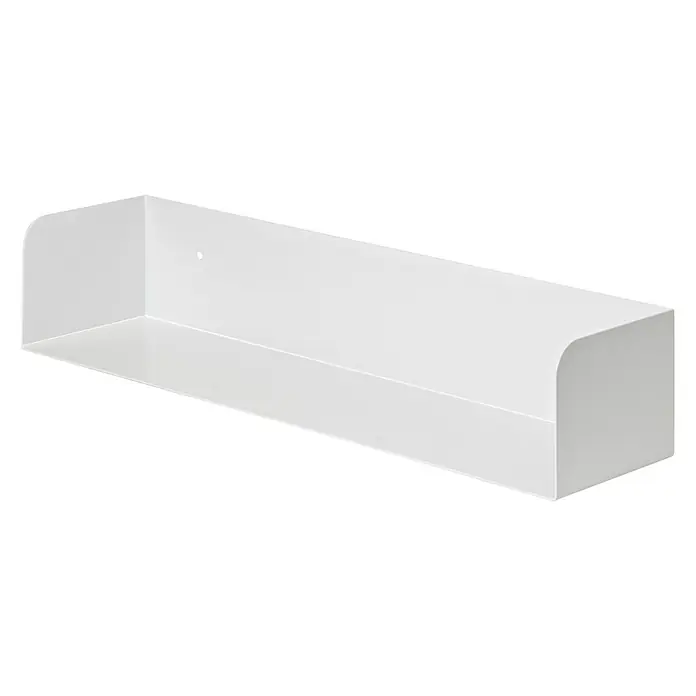 Dolle Wandregal Showcase - L x B x H: 60 x 15 x 11,5 cm, Weiß, Belastbarkeit: 10 kg, Stahl - Ein schwebendes Regal in Weiß vor einem schwarzen Hintergrund. Ideal für die stilvolle Aufbewahrung Ihrer Lieblingsstücke mit einem modernen Touch.