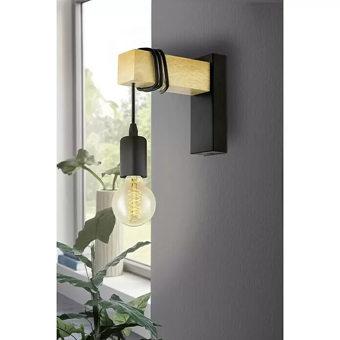 Eglo Townshend Wandleuchte - 10 W, L x B x H: 19 x 6,5 x 21,5 cm, Schwarz, Braun, E27 - Stimmungsaufnahme