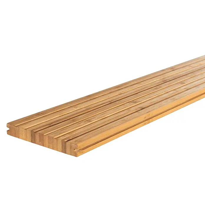 Elephant Terrassendiele - Bambus, 300 x 14 x 2 cm, Beige - Nahaufnahme einer einzelnen Bambus-Terrassendiele mit gerillter Oberfläche und Nut-Feder-System für einfache Installation.