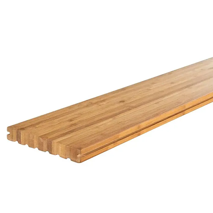 Elephant Terrassendiele - Bambus, 300 x 14 x 2 cm, Beige - Nahaufnahme eines einzelnen Bambus-Terrassendiele mit Nut-und-Feder-Verbindung, ideal für den Bau eines haltbaren und attraktiven Außenbereichs.