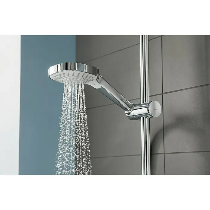 Hansgrohe Croma E Duschsystem Showerpipe 280 1jet Varia - Mit Thermostatarmatur, Lochabstand: 80 cm - 90 cm, Anzahl Strahlarten: 4 Stk., Chrom - Ein moderner Duschkopf mit Wasserstrahl ist an einer Stange befestigt. Das Chrom-Design passt perfekt in jedes Badezimmer.