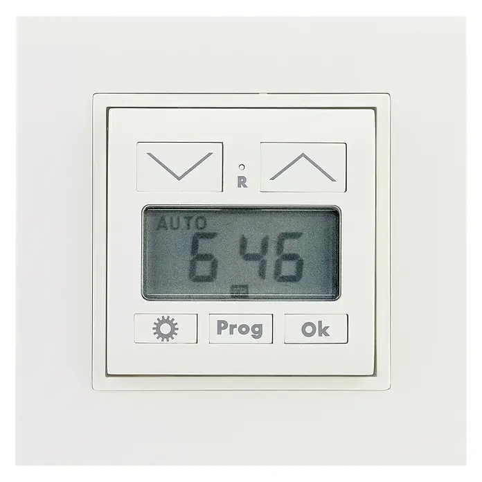 REV Rollladensteuerung Zeitschaltuhr Komplettgerät - Weiß, Unterputz - Weißes digitales Thermostat zur Steuerung der Temperatur. Das Gerät zeigt 6:46 im Auto-Modus mit mehreren Tasten.\n