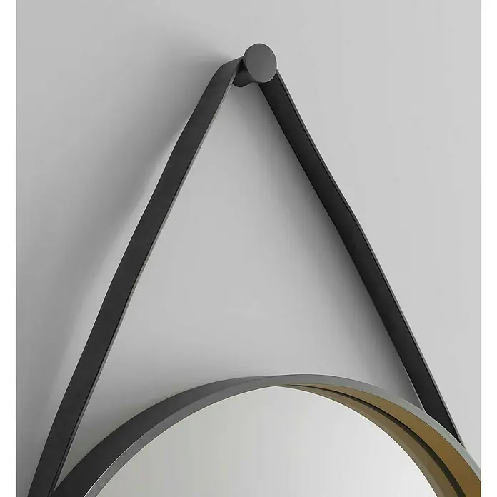 DSK Wandspiegel Golden Style - Durchmesser: 55 cm, Schwarz - Nahaufnahme eines runden Spiegels mit schwarzem Rahmen und Aufhänger, der an einer Wand befestigt ist. Elegantes Wohnaccessoire für stilvolle Akzente.