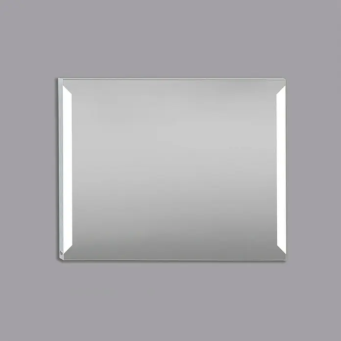 Camargue Espejo con luz Daphne - 100 x 80 cm, Plateado - Primer plano de un espejo cuadrado con iluminación, que muestra un diseño moderno y elegante.