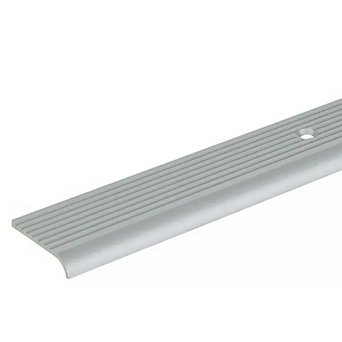 Stabilit Perfil de cantos de escalera - L x An x Al: 2.000 x 23 x 5 mm, Espesor: 2 mm, Anodizado, Plateado - Listón de transición plateado con ranuras y orificio para fijación, ideal para pisos.