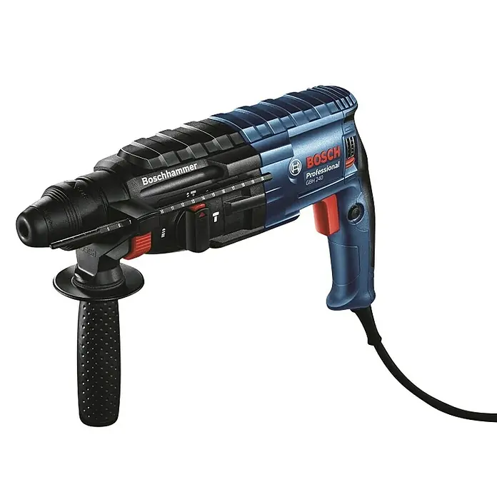 Bosch Professional Kombihammer GBH 240 - 790 W, 2,7 J, SDS-Plus-Aufnahme - Hier ist ein Boschhammer GBH 240 Professional Bohrhammer. Der Bohrhammer ist blau und schwarz und hat einen Zusatzhandgriff.