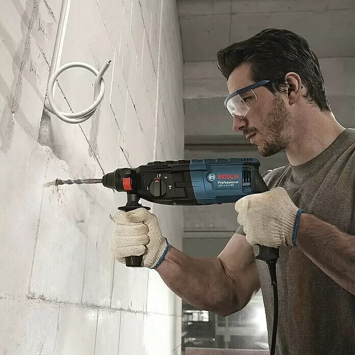 Bosch Professional Kombihammer GBH 240 - 790 W, 2,7 J, SDS-Plus-Aufnahme - Anwendungsbeispiel