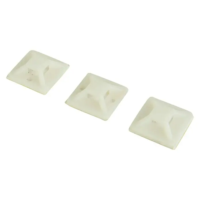 Voltomat Befestigungssockel - Weiß, L x B: 20 x 20 mm, 50 Stk. - Drei weiße Kabelbinderhalter mit selbstklebender Rückseite, ideal für die Organisation von Kabeln und Leitungen.