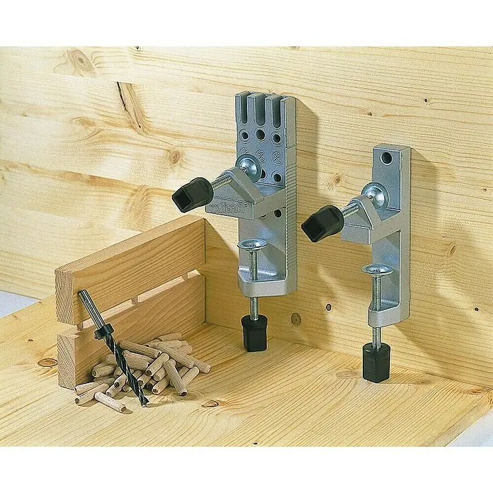 Wolfcraft Plantilla de perforación - Diámetro de la broca: 10 mm - Conjunto de herramientas con dos plantillas de espiga, piezas de madera, espigas y una broca para uniones de madera precisas.