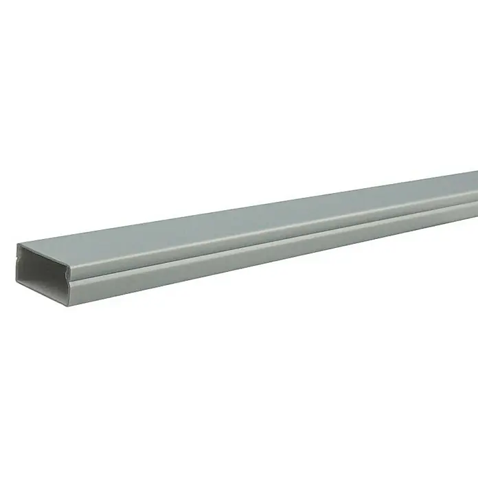 Canaleta para cables - L x An x Al: 2 m x 30 mm x 15 mm, Plateado - Una canaleta de conducto de cable gris para una gestión de cables fácil y ordenada, ideal para la oficina y el hogar. Práctica y discreta.